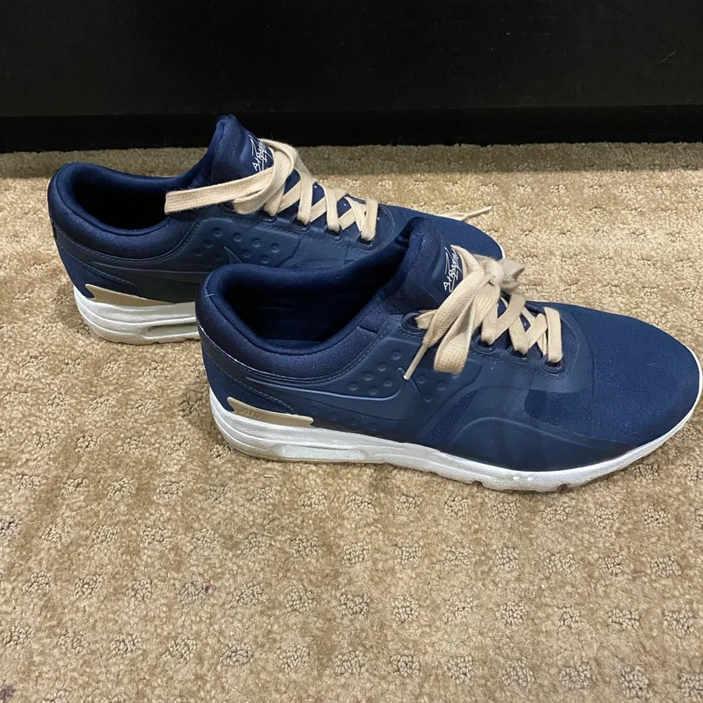 Nike air Max size 8.5 - Picture 1 of 2
